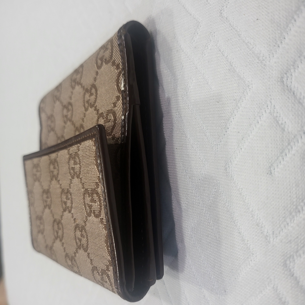 Gucci GG Canvas and Leather Bifold Wallet, Authentic. - Picture 10 of 13